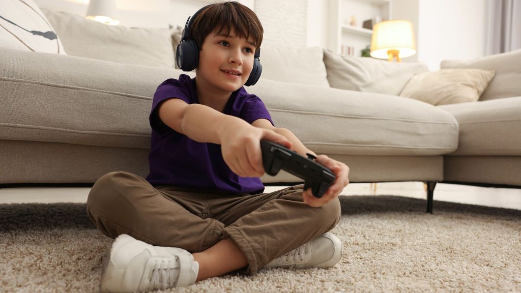 Switch 2 vs Steam Deck